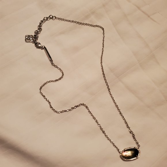 KendraScott Necklace - Picture 2 of 3